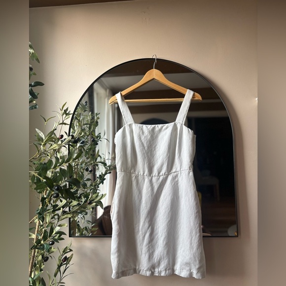 ARITZIA WILFRED | white mini dress | size 10 - Picture 3 of 7